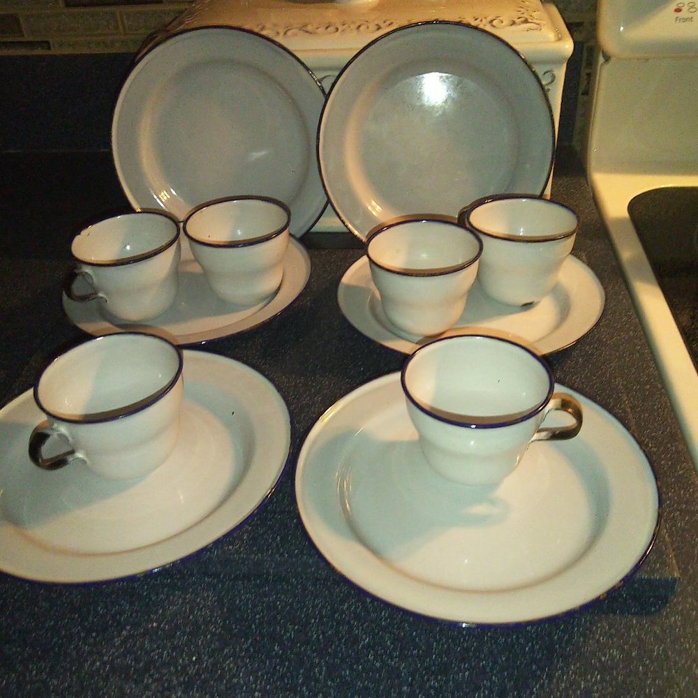 Vintage tea set 6 plates 6 cups metal Sweden vintage blue white decor play